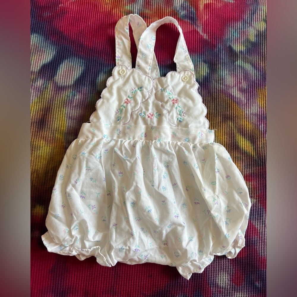 🌸90s Vintage Baby Overalls with Floral Embroidery